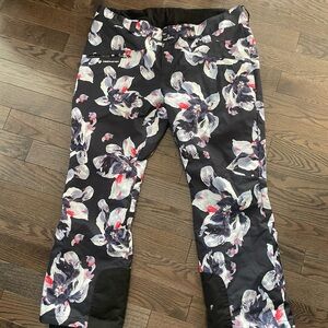 Floral Print Black Pants —Obermeyer womens Printed Malta Pant